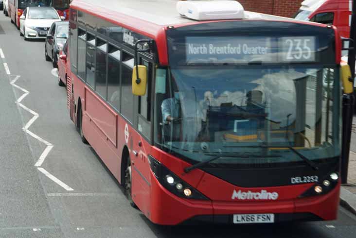 Metroline Alexander Dennis Enviro200MMC DEL2252